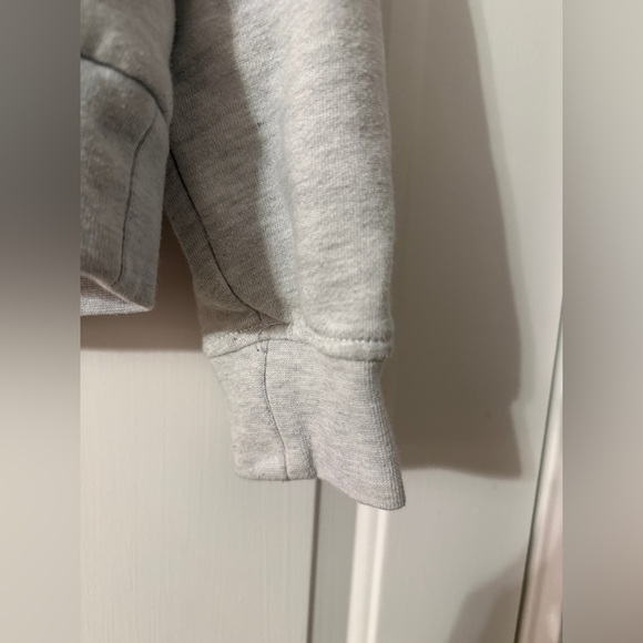 Vans Sweatshirt Womens Medium Gray Off The Wall Oversized Boxy Sweater Fleece - Picture 2 of 9